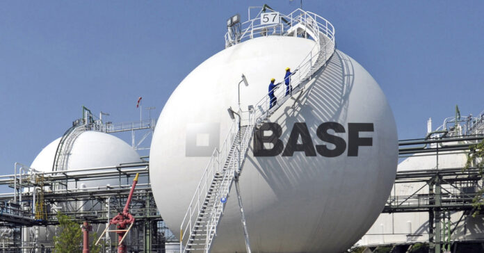 Die Finanzer des Chemiekonzerns BASF haben einen KI-Assistenten für den Finance- und Controlling-Bereich entwickelt. Foto: BASF