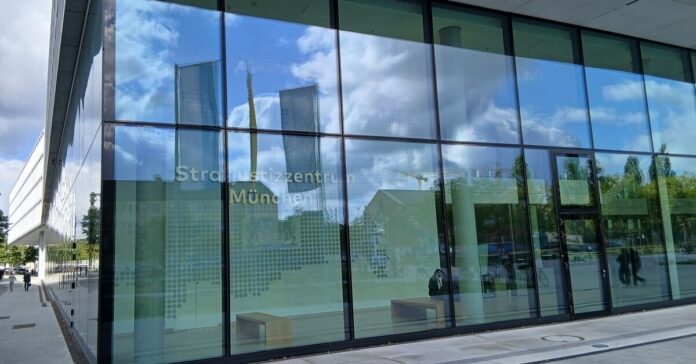 Vor dem Landgericht in München startete der zweite Strafprozess zum Anleiheschnitt bei Sympatex. Foto: Raphael Arnold