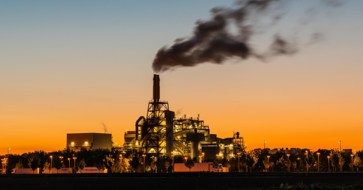 Im BASF-Stammwerk denkt man offenbar über einen Evonik-Kauf nach. Die Übernahme des Konkurrenten würde das Skillset im Bereich der Spezialchemie deutlich erweitern. Foto: Dirk - stock.adobe.com